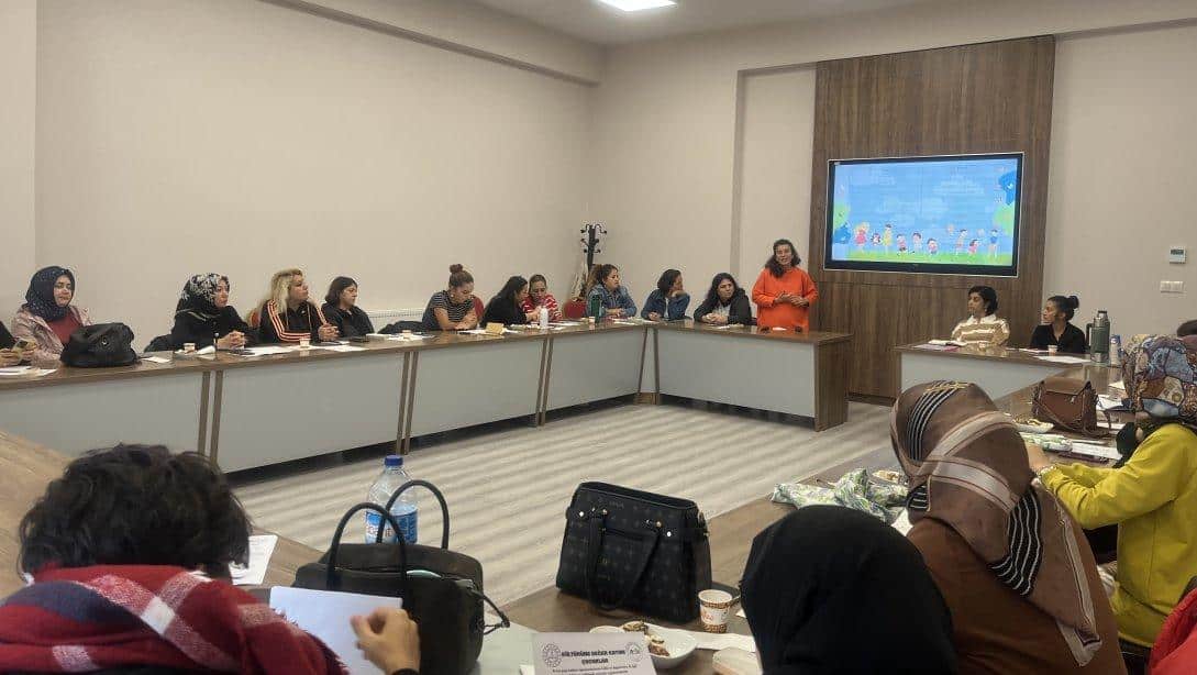Kültürüne Değer Katan Çocuklar Projesinin Öğretmen Bilgilendirme Toplantısı Gerçekleştirildi